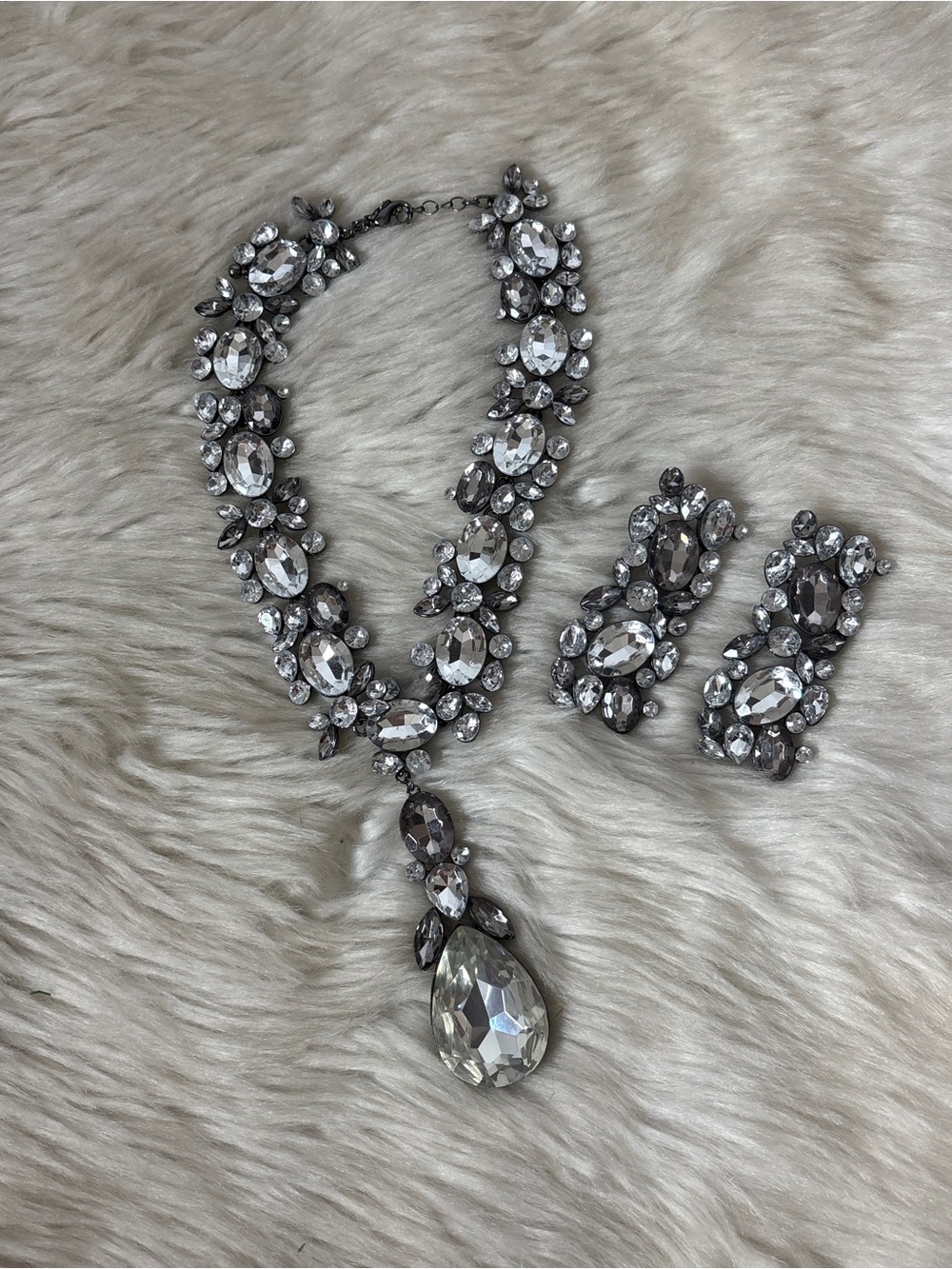 Dark Silver Tone Rhinestone Chunky Statement Necklace & Earring Set